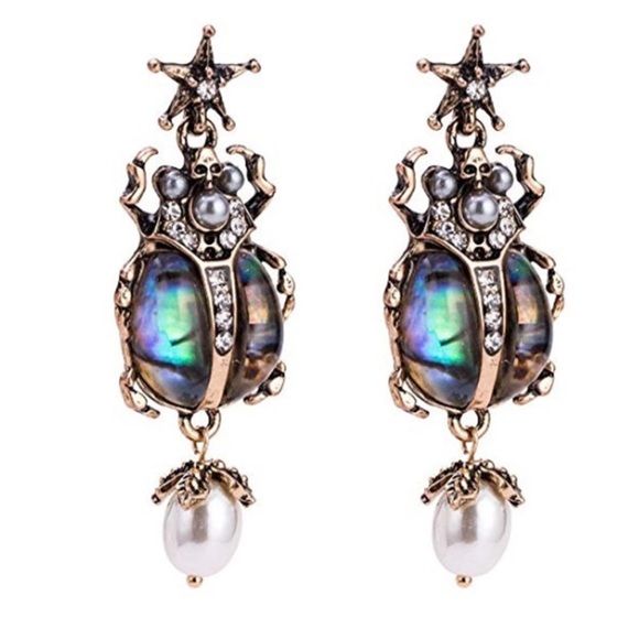 Scarab Beetle Pearl Skull Earrings - Picture 3 of 8